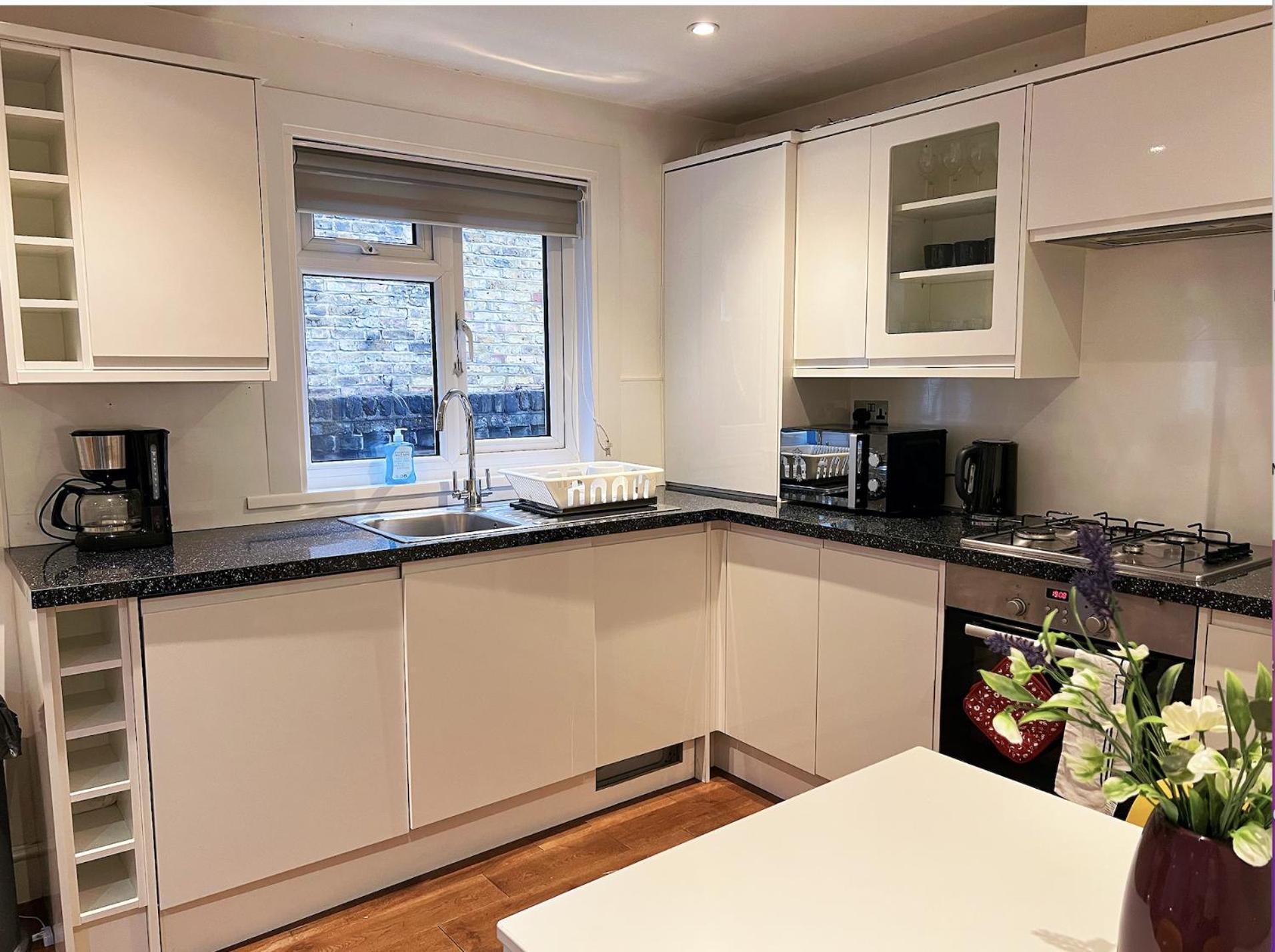 Lovely 2 Bedroom Garden Flat In ロンドン エクステリア 写真